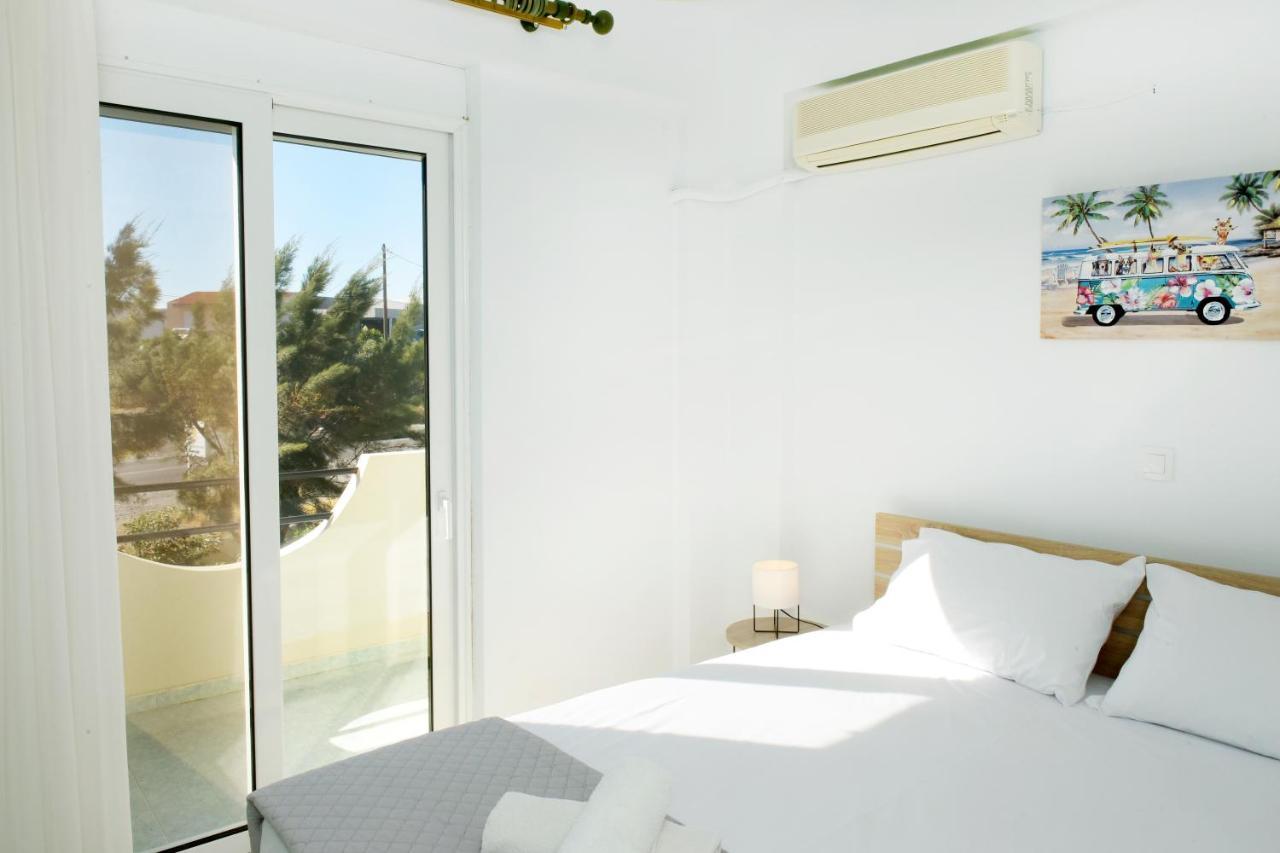 Villa Irilena - 4Bdr Beach House غينادي المظهر الخارجي الصورة